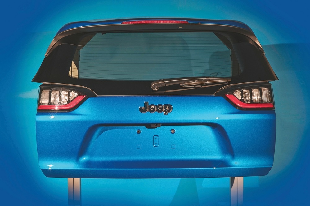 Fiat Chrysler Automobiles (FCA) 2019 Jeep Cherokee Liftgate